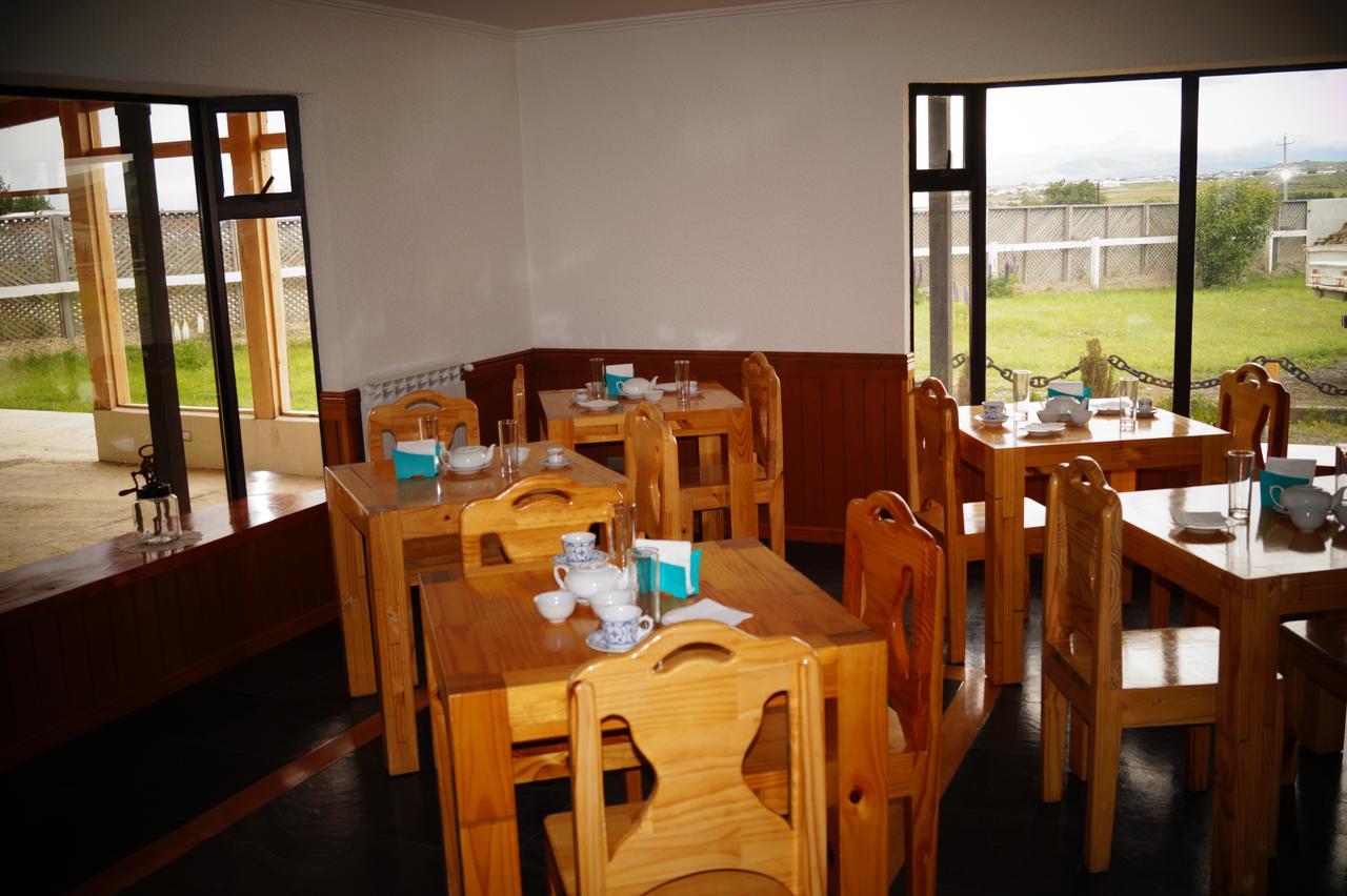 Hostal Doble E Patagonia Puerto Natales Exterior photo