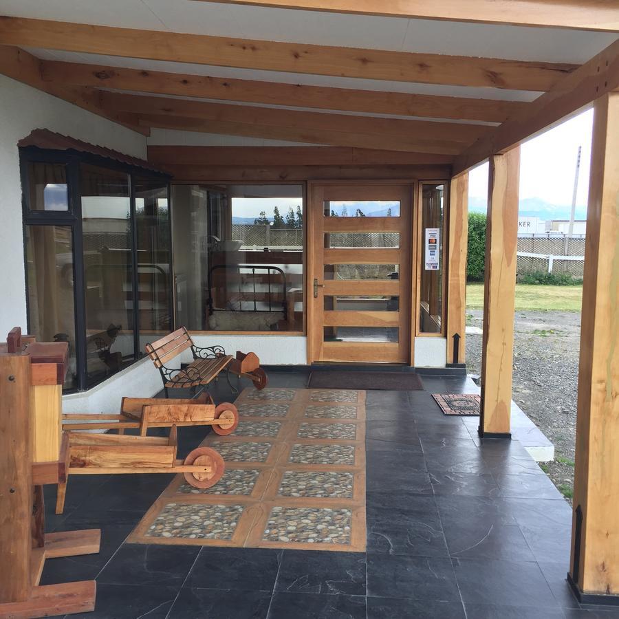 Hostal Doble E Patagonia Puerto Natales Exterior photo